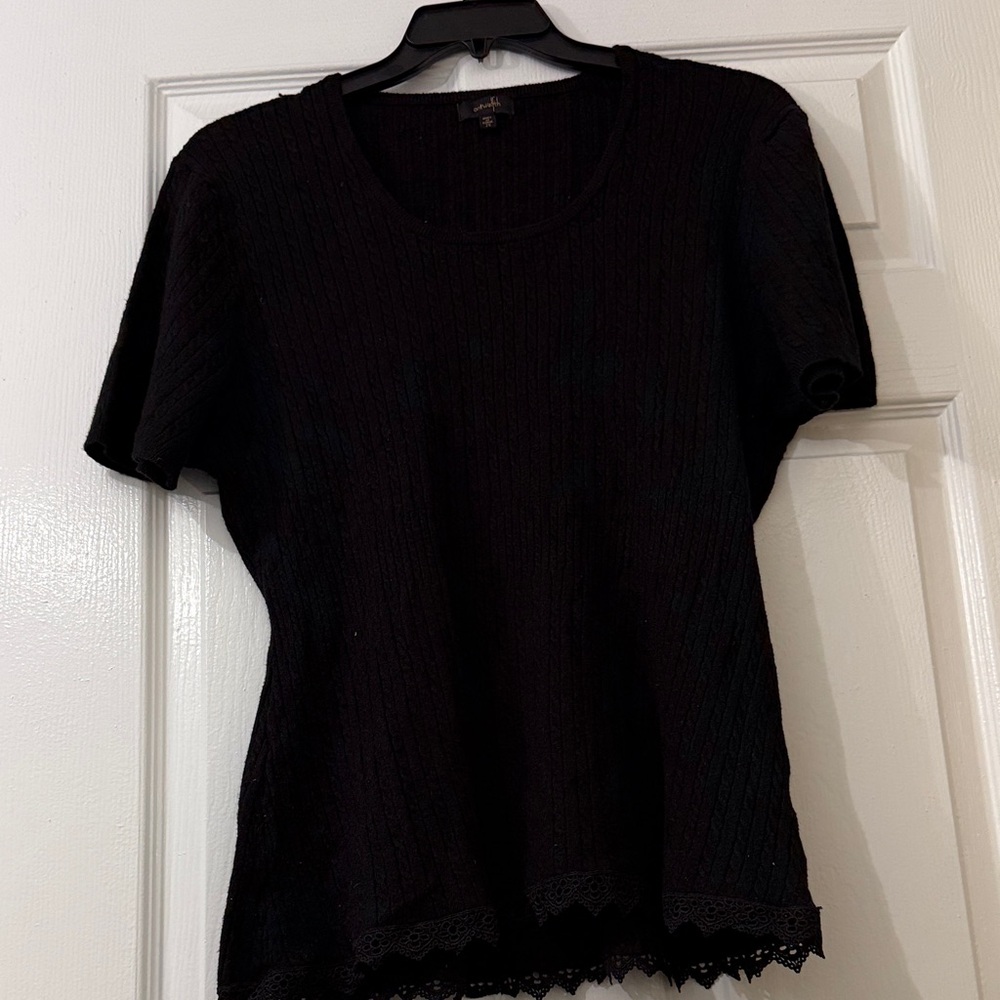 Elegant Black Women's Crew Neck Sweater